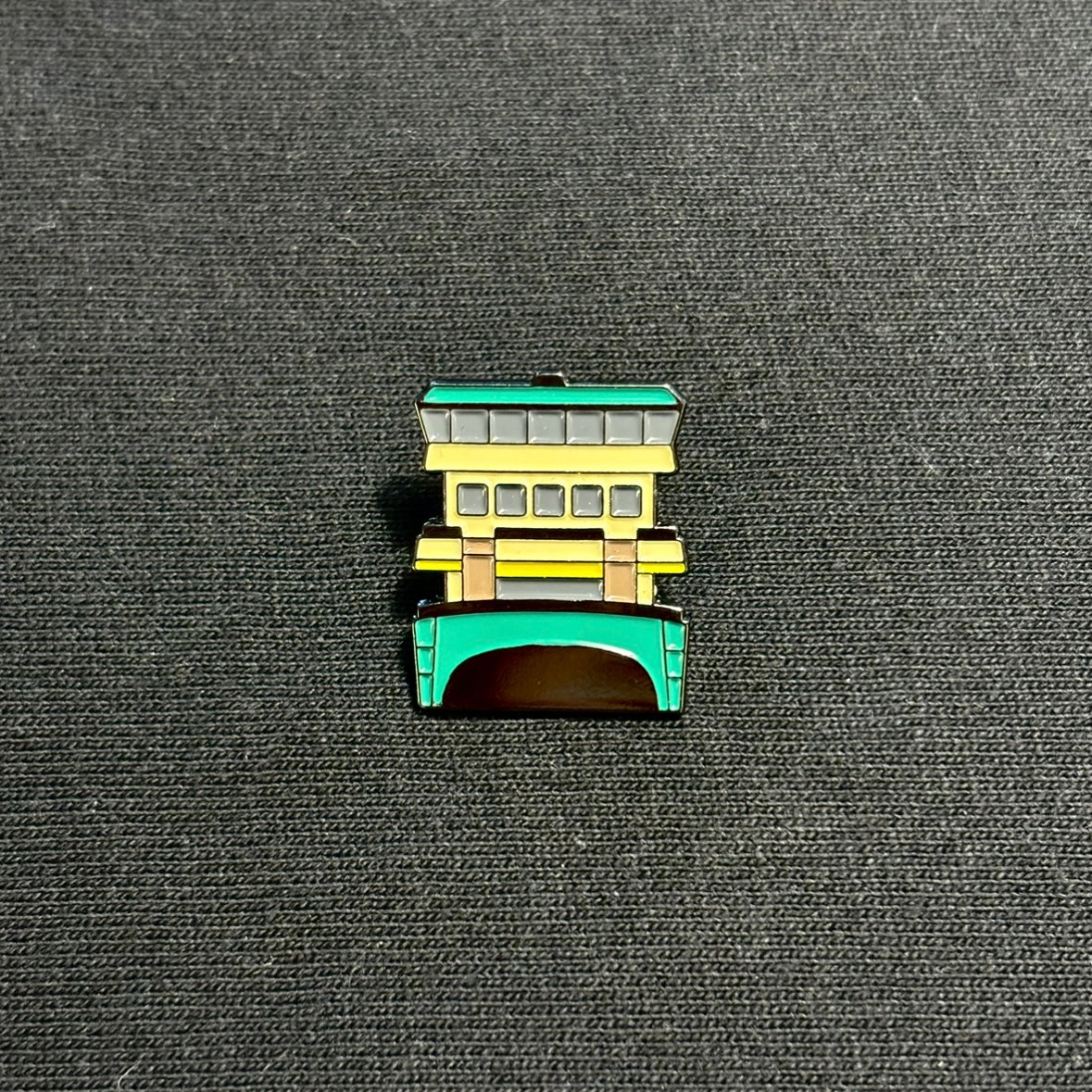 Sydney ferry pin (emerald-class)